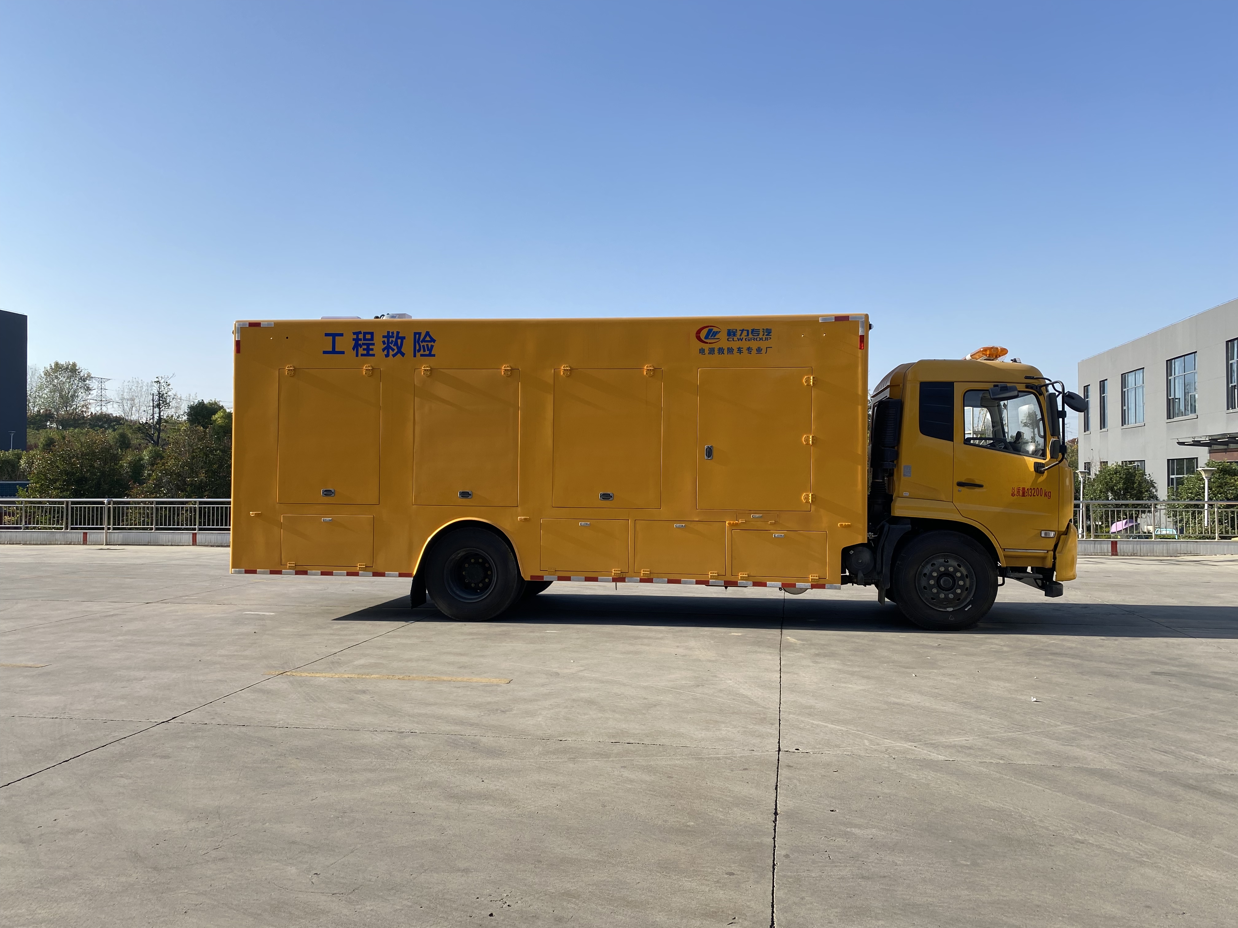 東風(fēng)天錦3000方排水車(自吸 便攜)