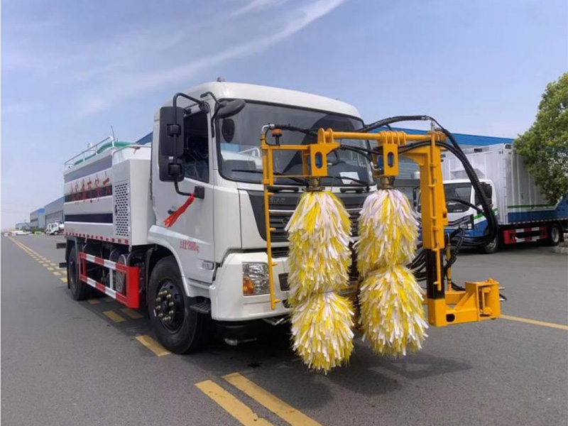 方罐-東風天錦城市清洗車