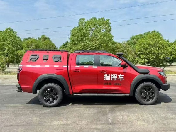 長(zhǎng)城炮皮卡四驅(qū)消防救援指揮車